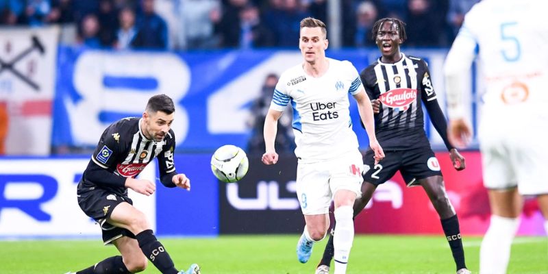 Aubameyang trở lại củng cố cho dự đoán tỷ số 0-2