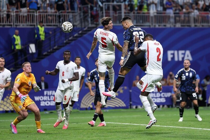 Anh vs Argentina - Đẳng cấp nhà vua
